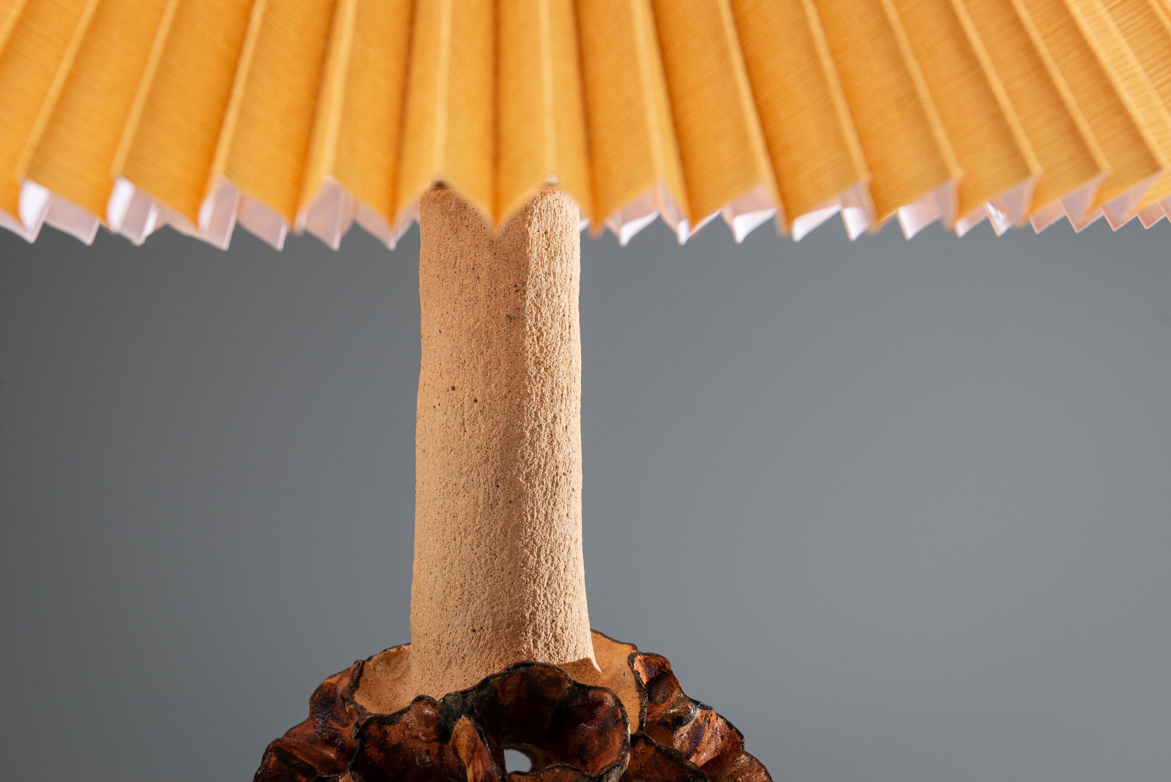 Ceramic decorated table lamp