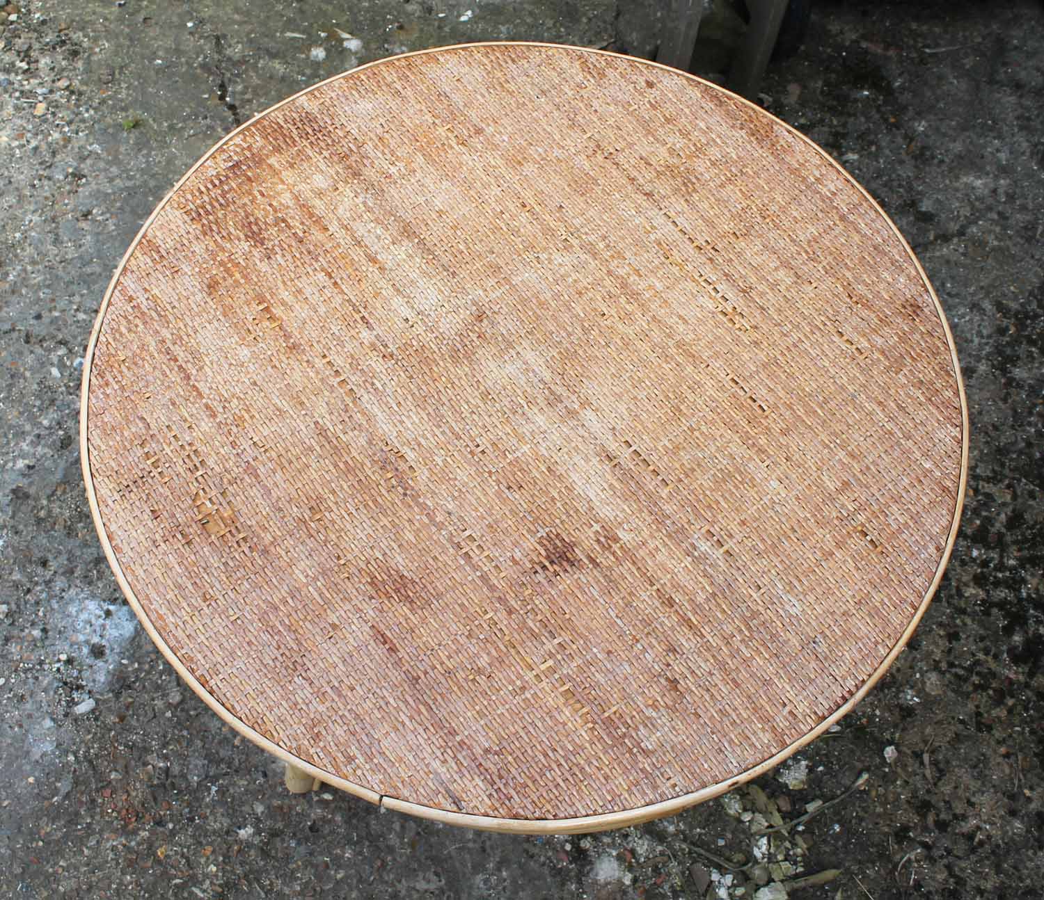 Lounge in rattan and bamboo