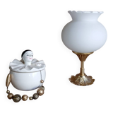 Table lamp in gilded bronze and white opaline