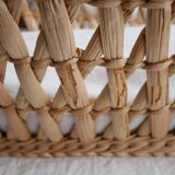 Doll bassinet with its bedding