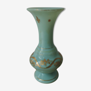 Napoleon III opaline vase