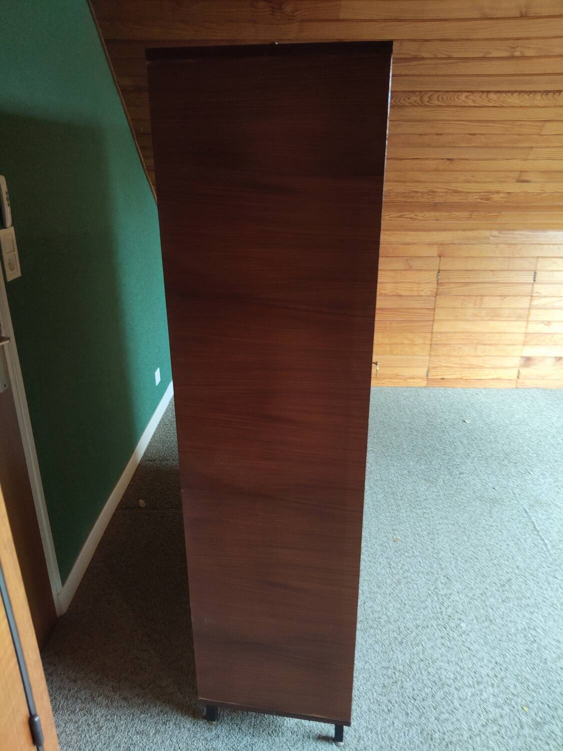 Armoire vintage scandinave en bois – penderie et étagères – années 60