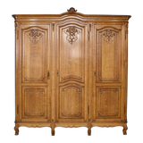 Wardrobe 3 doors Louis XV