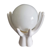 Lampe vintage mains céramique blanche avec globe opaline
