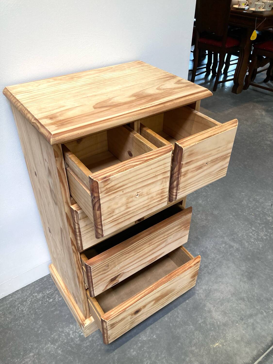 6 drawer chest of drawers