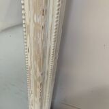 Miroir de style Louis XV en bois et stuc patiné XIX siècle