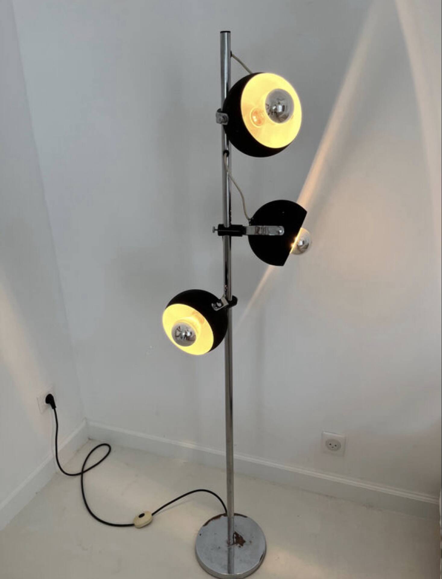 Vintage 3-ball lamps from the 70s.