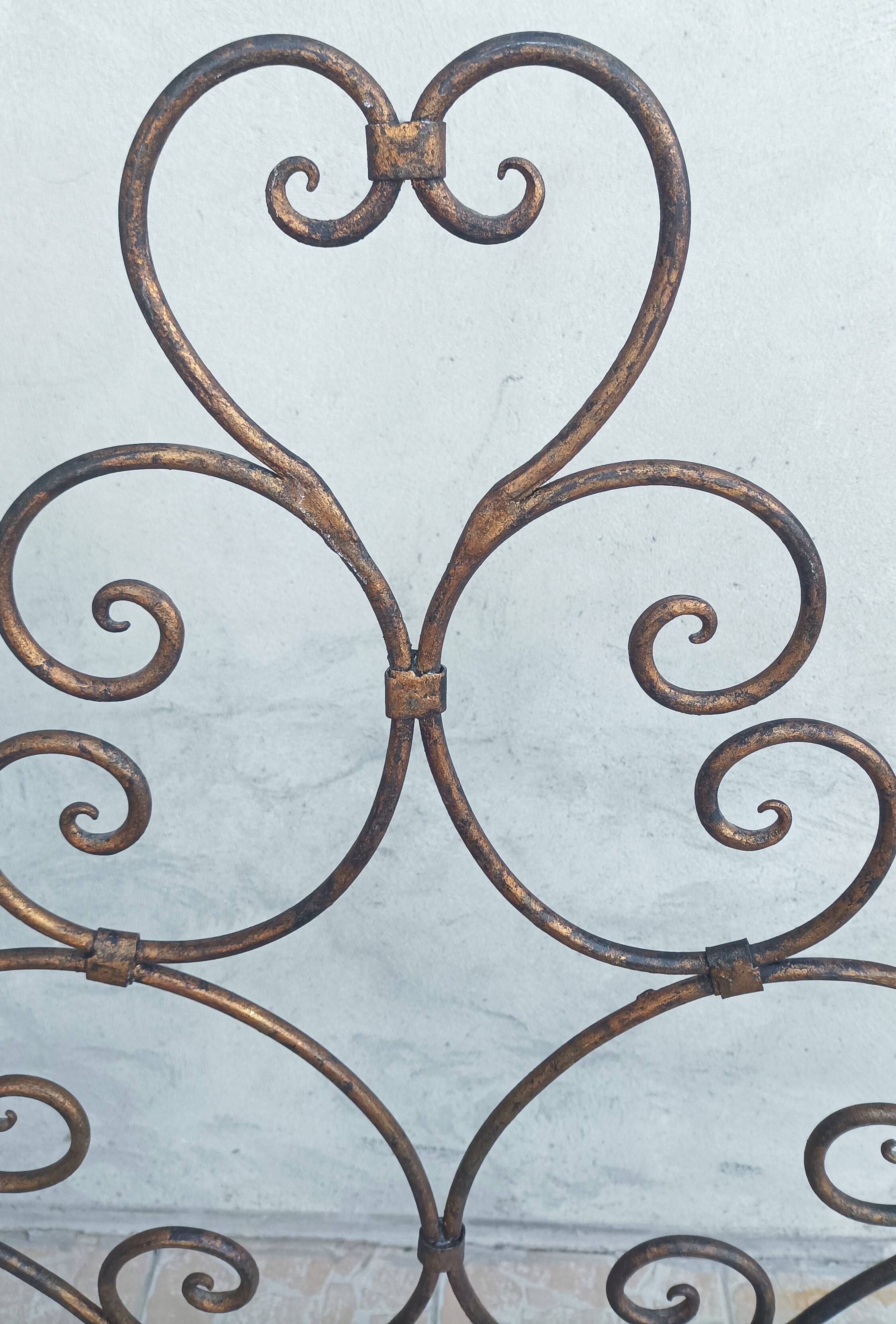 Lit style Louis XV en fer forgé