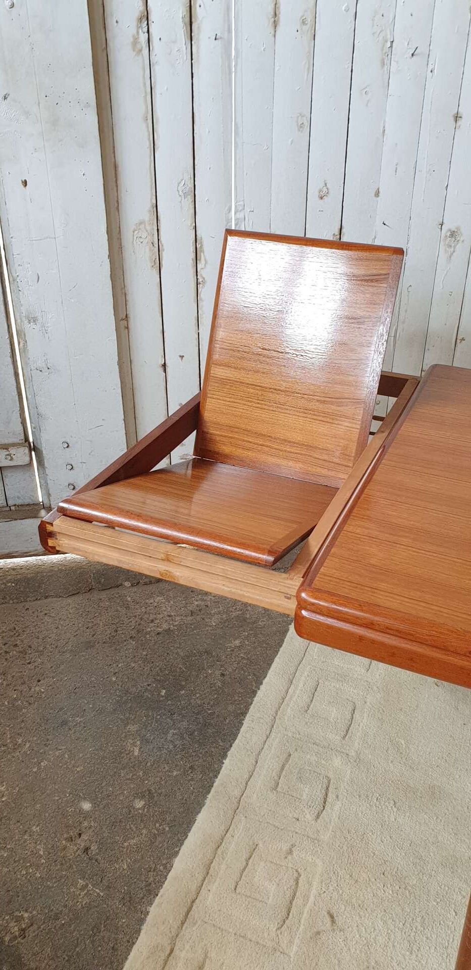 Table vintage en teck datant des années 60