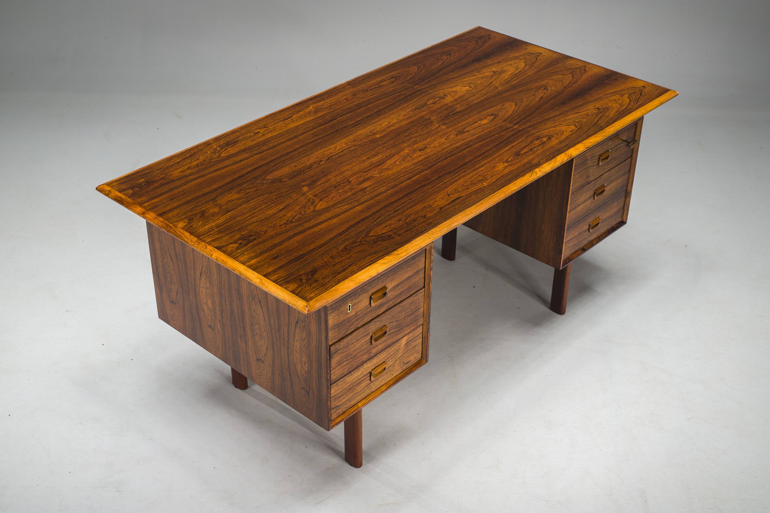 Bureau en palissandre, 1960
