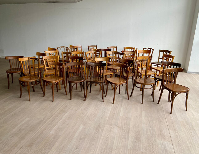50 chaises de café restaurant vintage dépareillées bois courbé des années 50-60