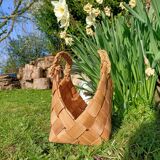 Retro wicker basket