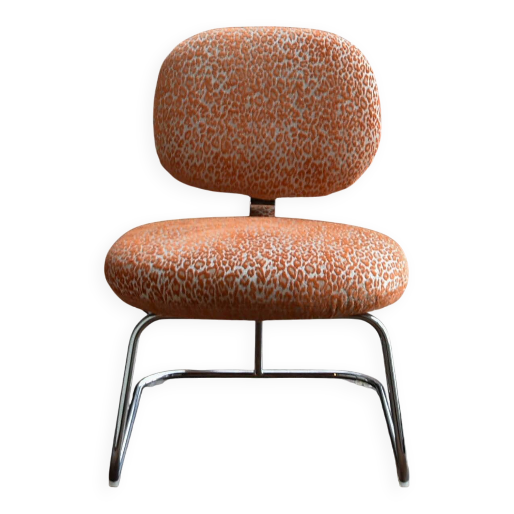 Artifort Vega Chair