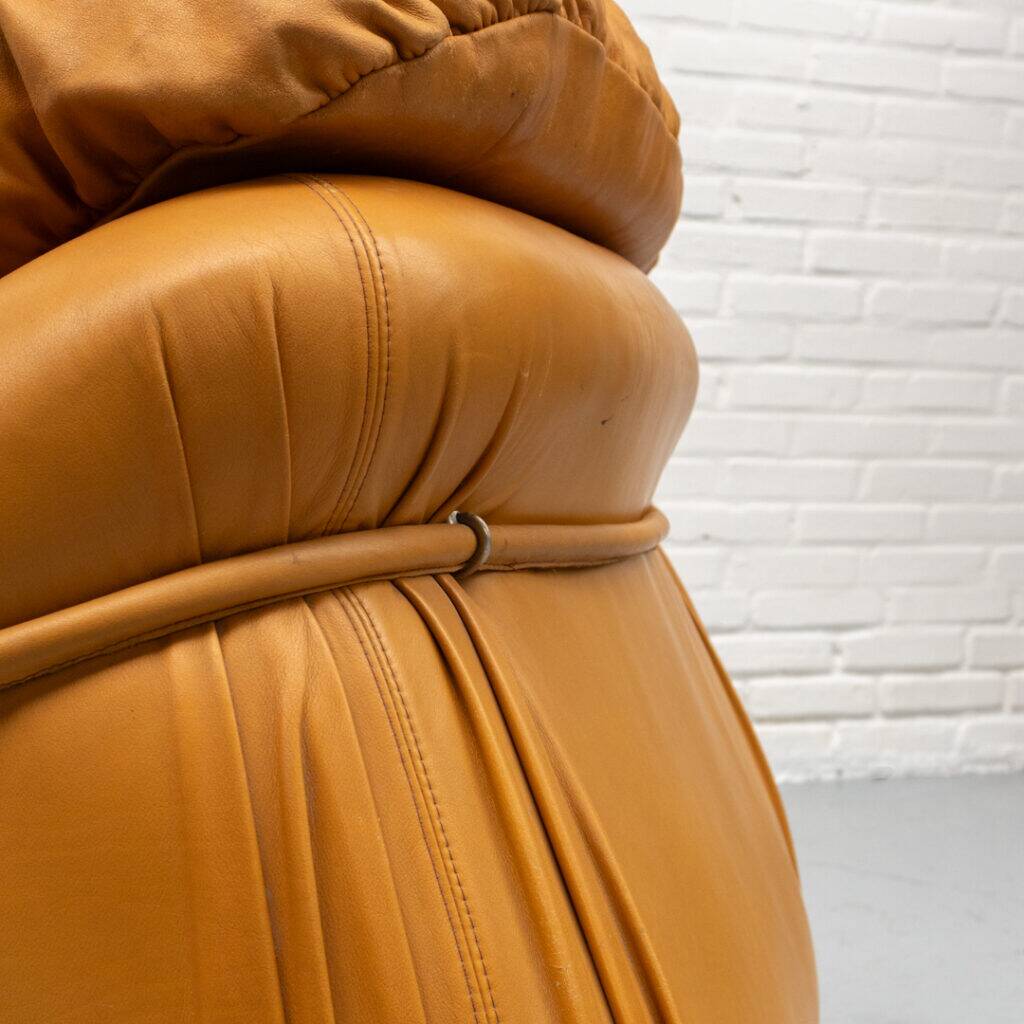 Cognac leather Italian lounge chair 1970s