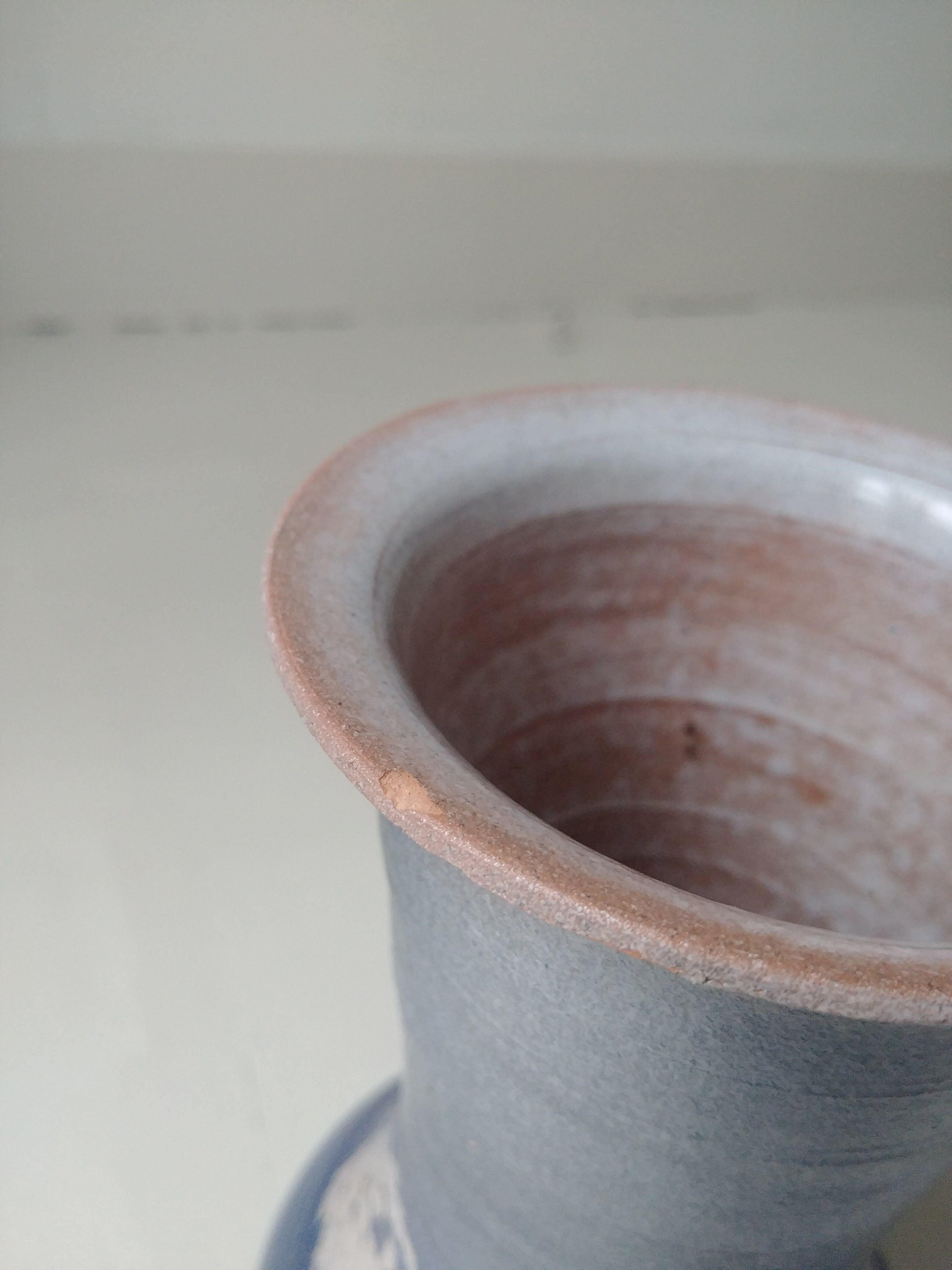 Ceramic vase