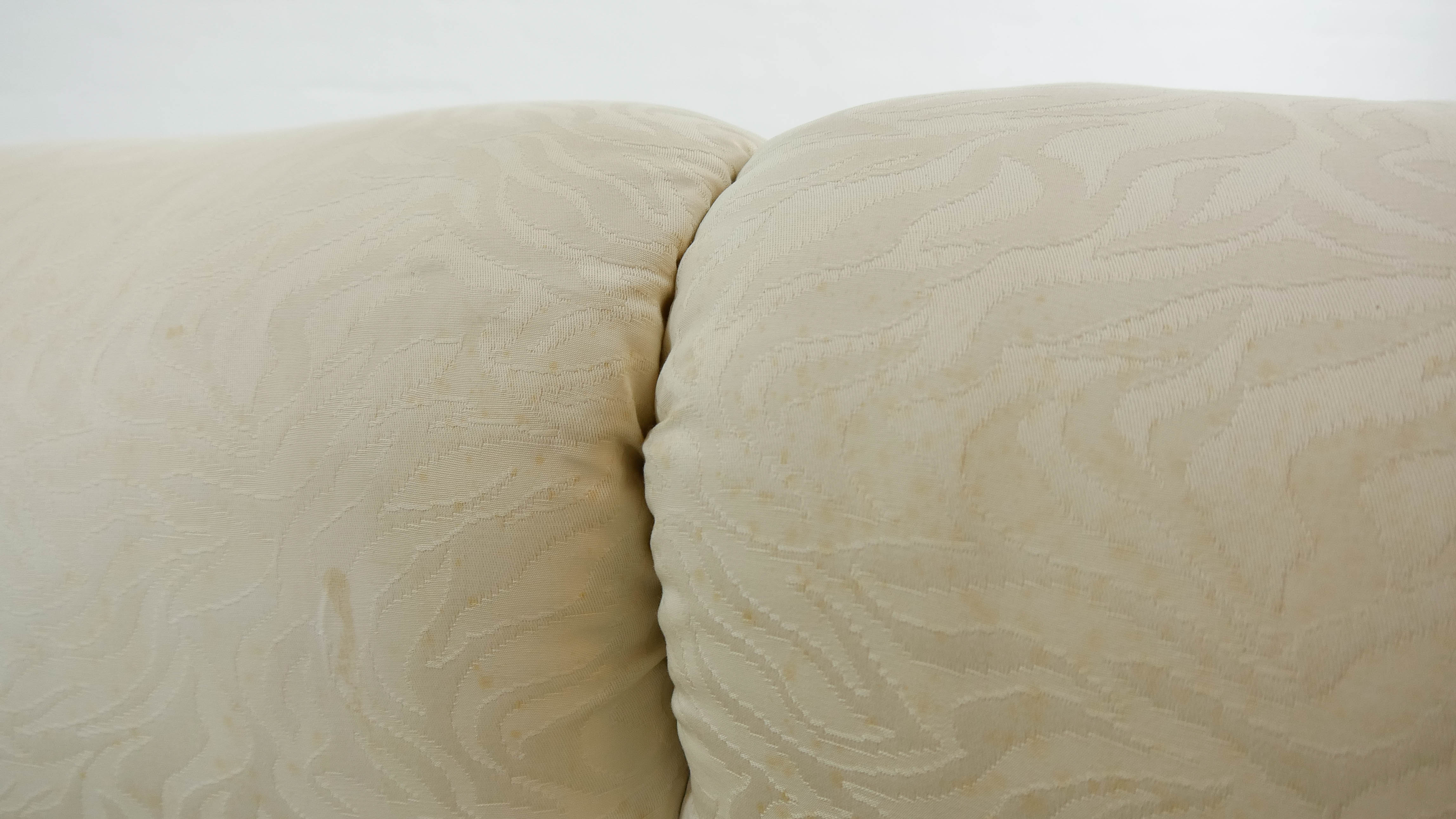 Maralunga 3-seat Sofa with Footrest in offwhite by Vico Magistretti for Cassina, Italy