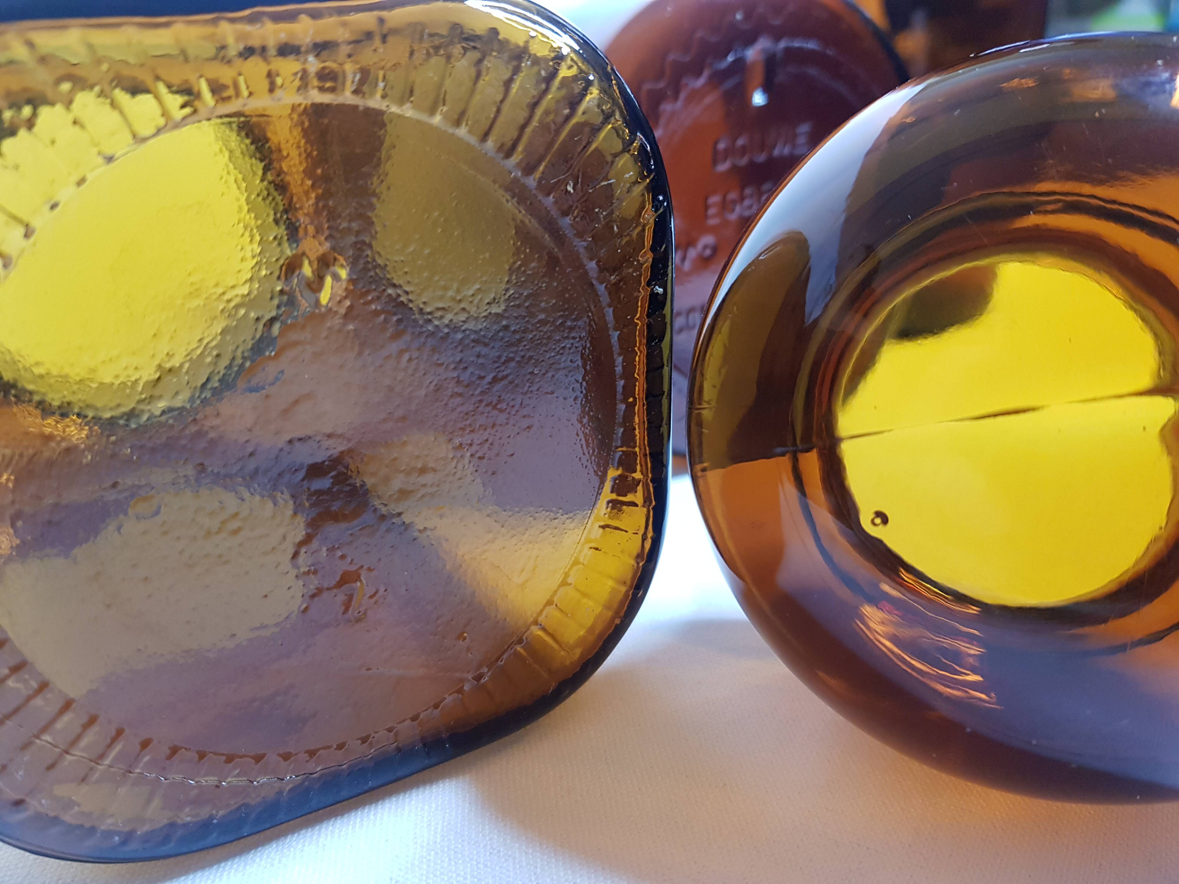 Ensemble de trois pots à café vintage en verre ambrés