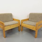 Set of 2 vintage fireside chairs in pine and fabric from the 70s