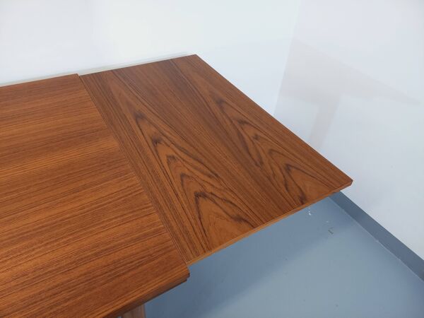 Table à manger style scandinave vintage des années 50 60 en teck avec rallonges