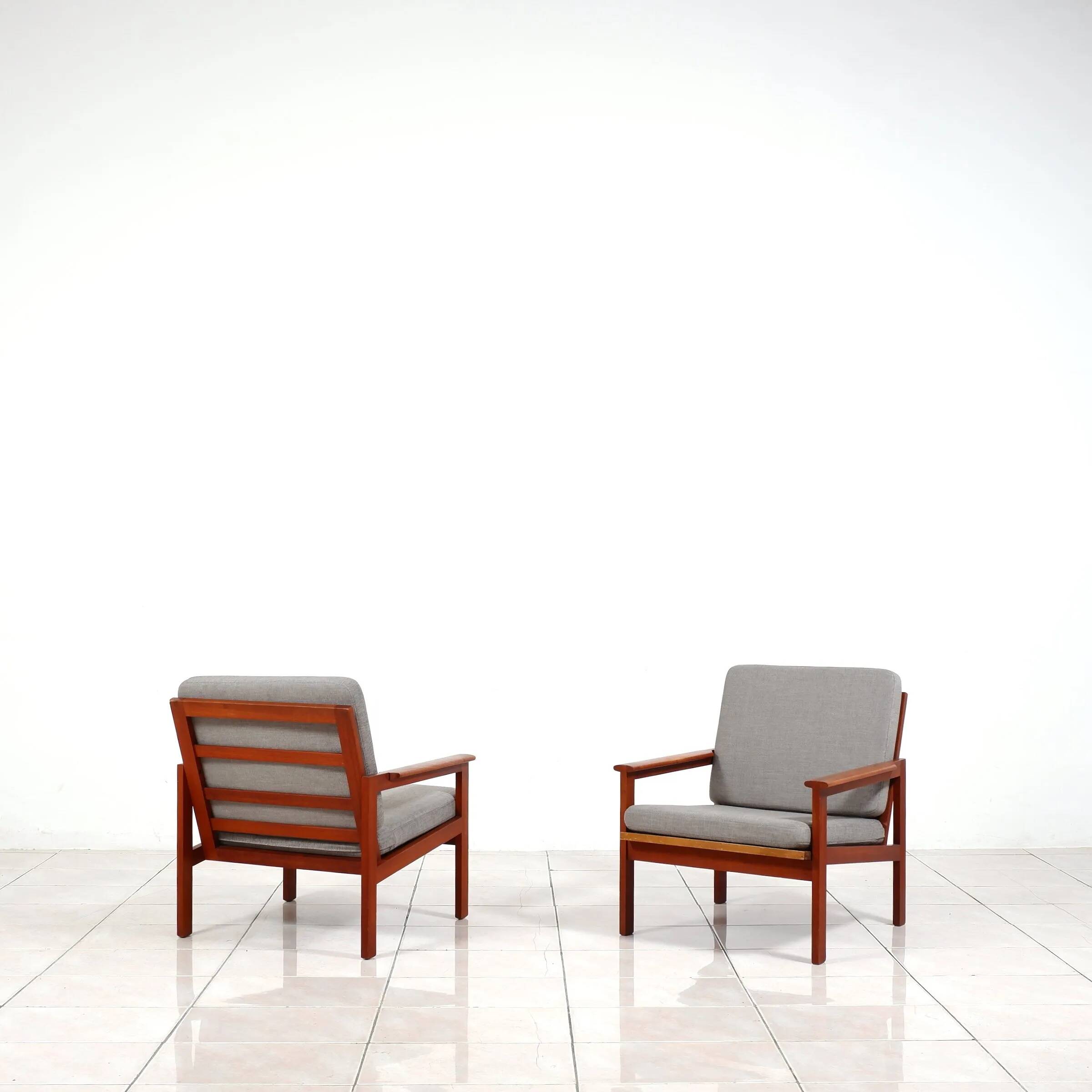 2 fauteuils "Capella" par Illum Wikkelsø pour Niels Eilersen