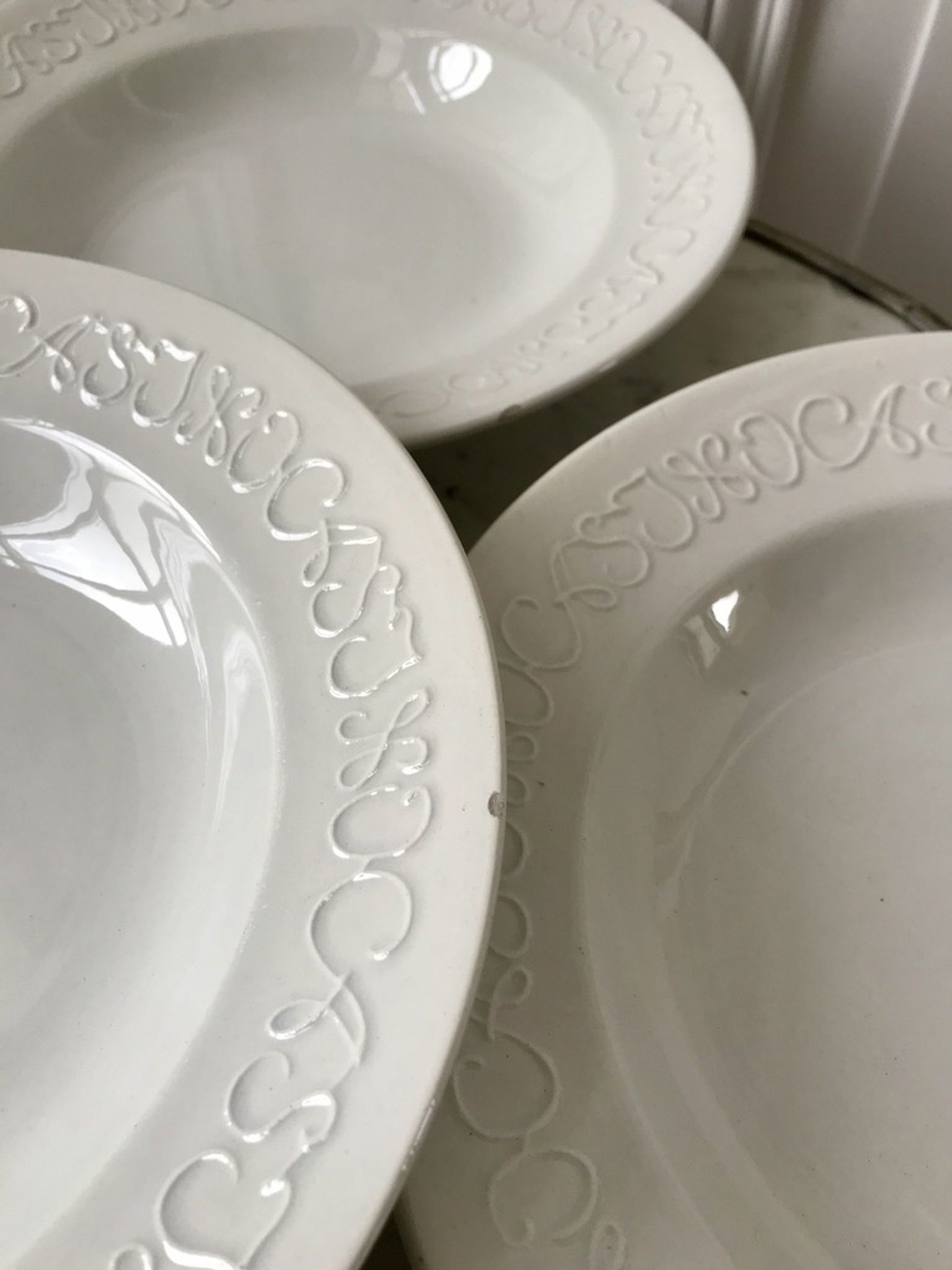 Set of 6 hollow plates Digoin Sarreguemines model Alphabet relief white 40s
