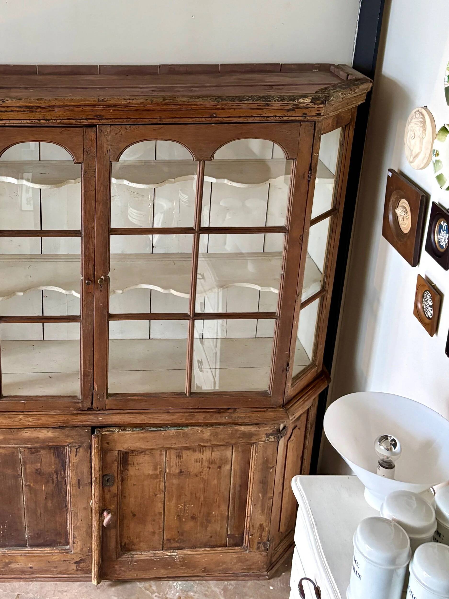 Buffet 2 corps vitré en bois, XIXème