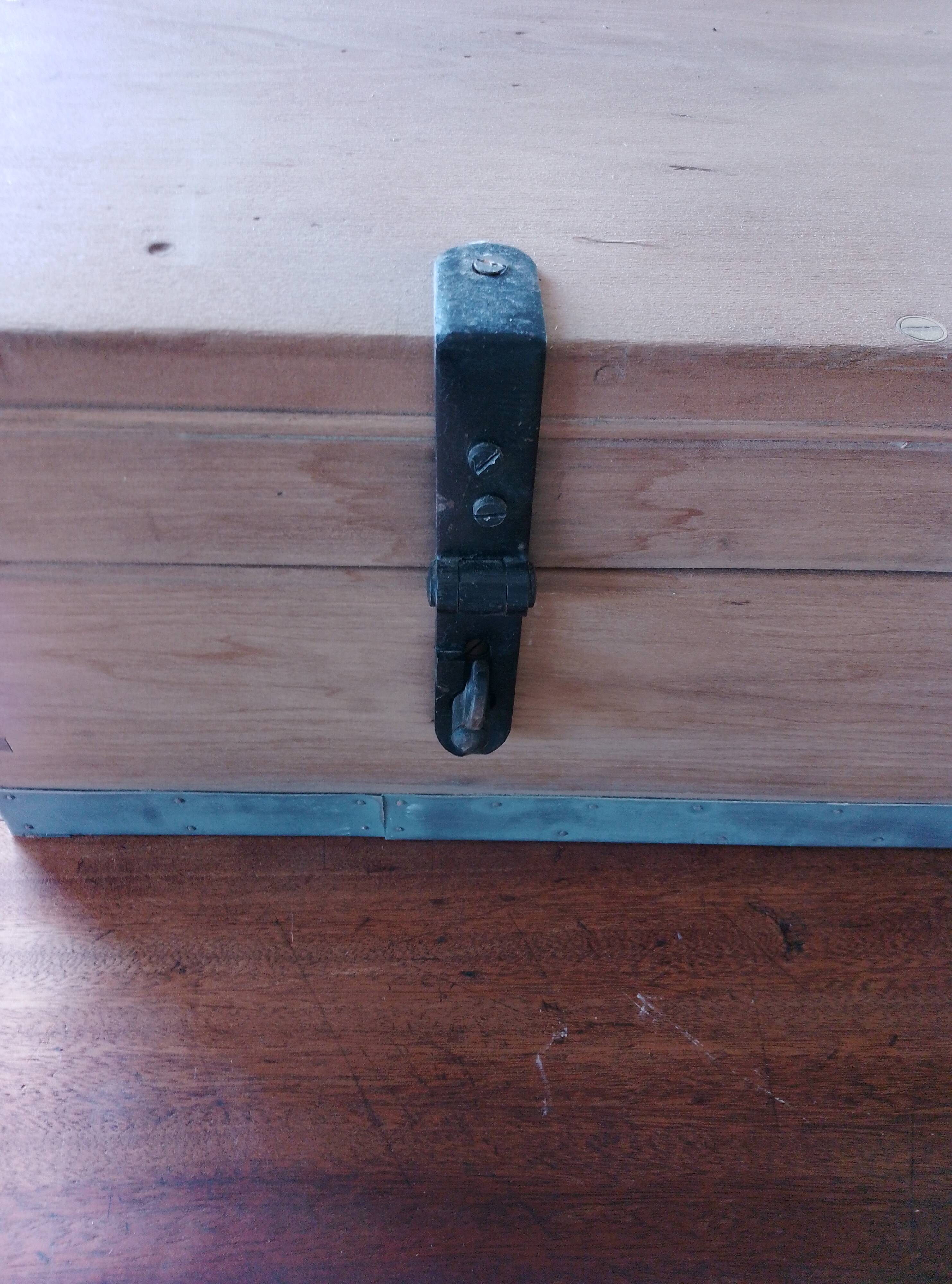 Military transport trunk