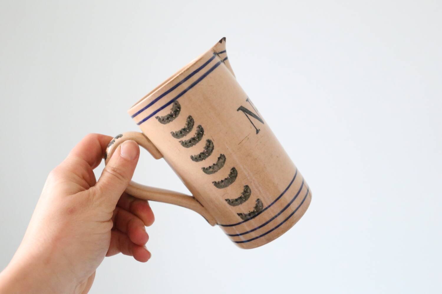 Archer's pot or pitcher, 18th