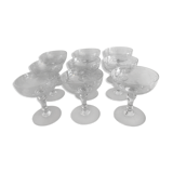 Lot of 9 champagne glasses in cut crystal engraved 1930