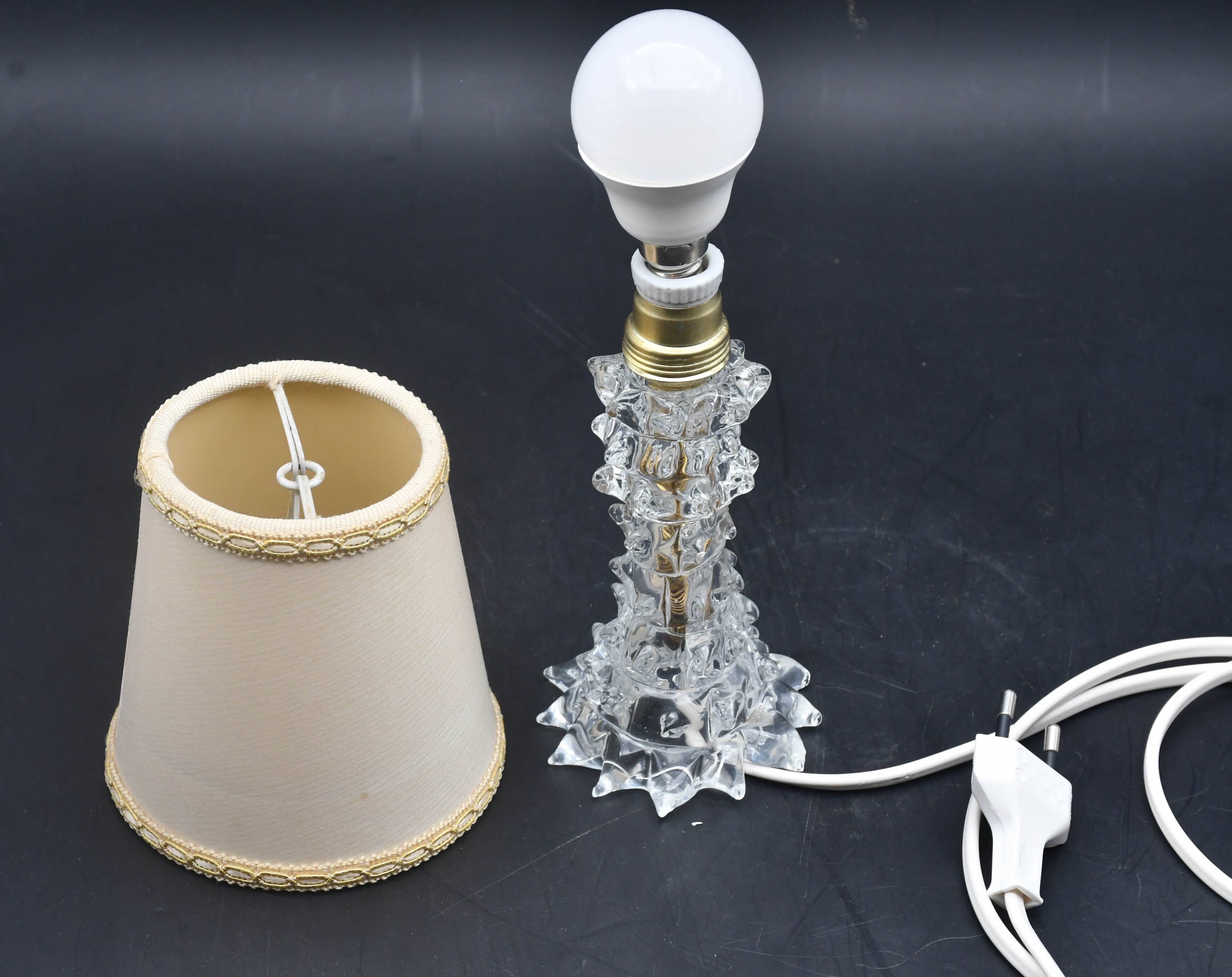 Lampe de table charmante en vase en verre de Murano Rostrato pour Barovier & Toso, années 1940.