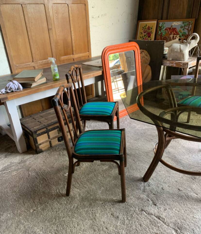 Table et chaises en rotin années 70-80