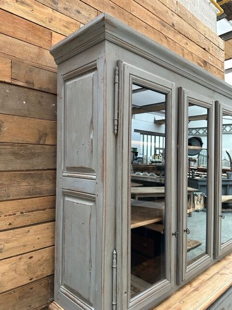 Oak vessel with grey patina