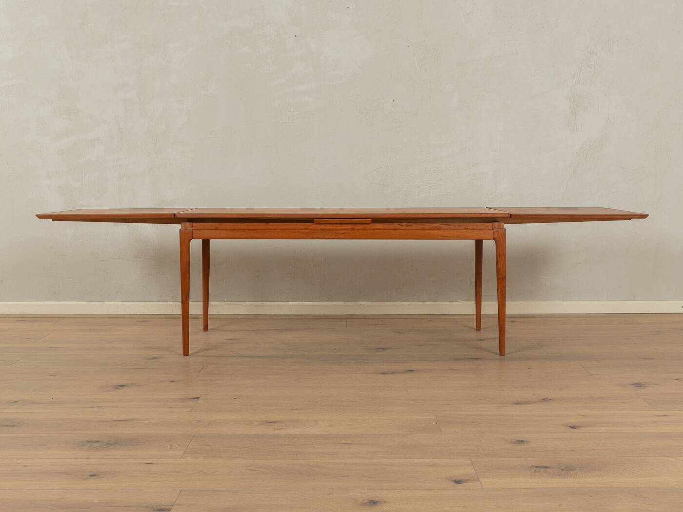Rare extendable teak coffee table from the 1960s