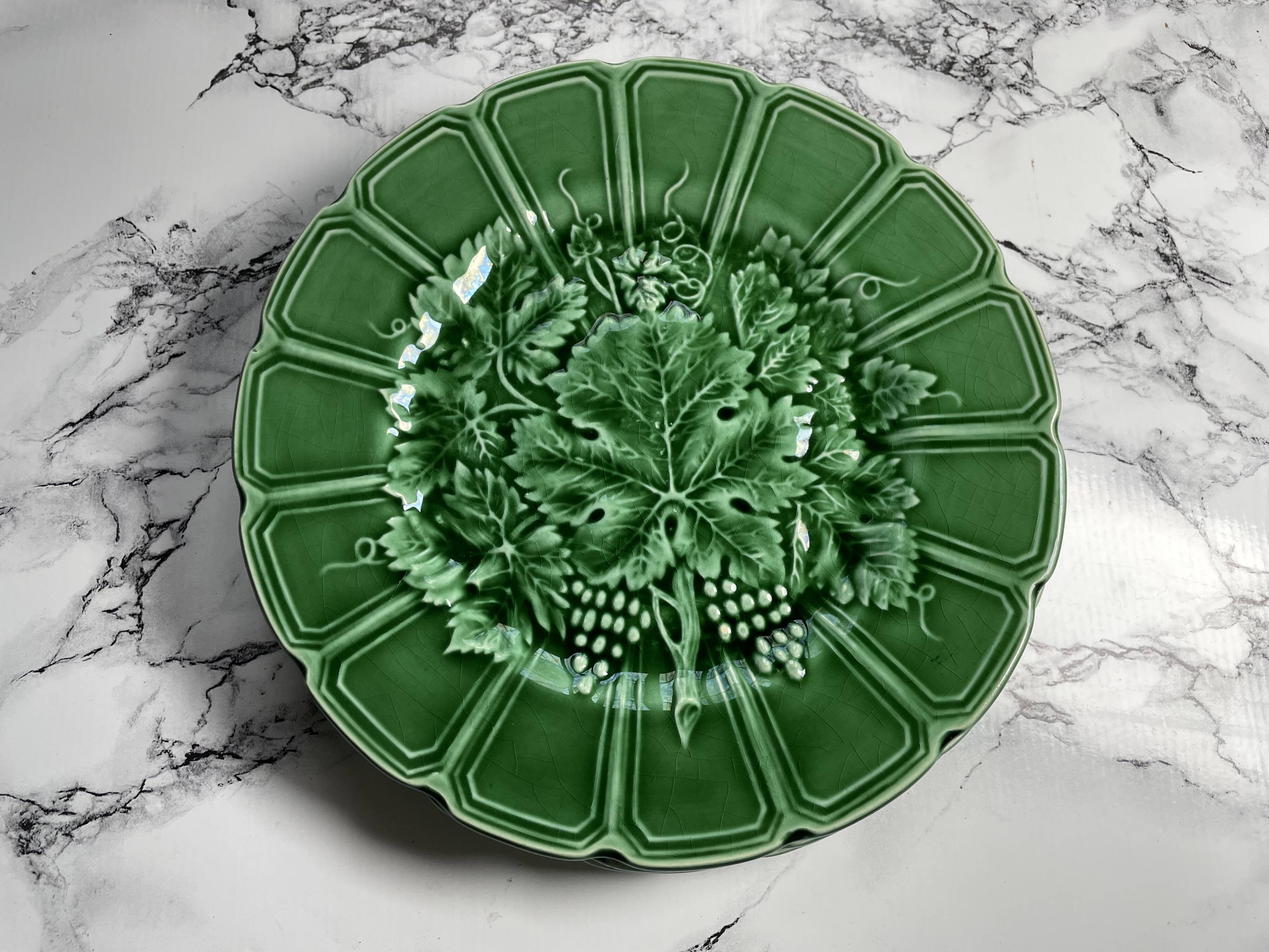 Sarreguemines grape barbotine dessert plates