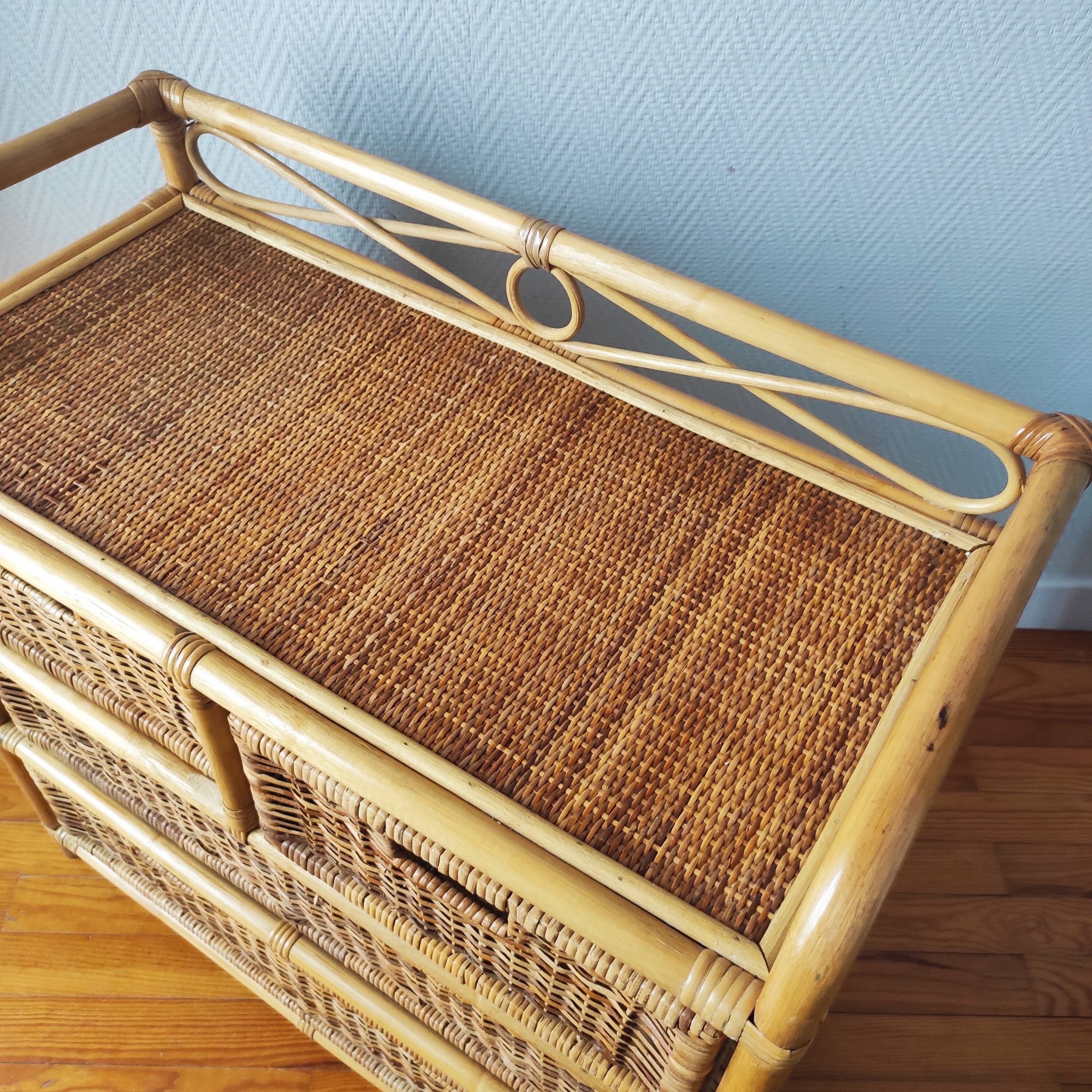 Commode vintage en rotin clair