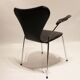 Quatre fauteuils modèle 3207, par Arne Jacobsen, 2006
