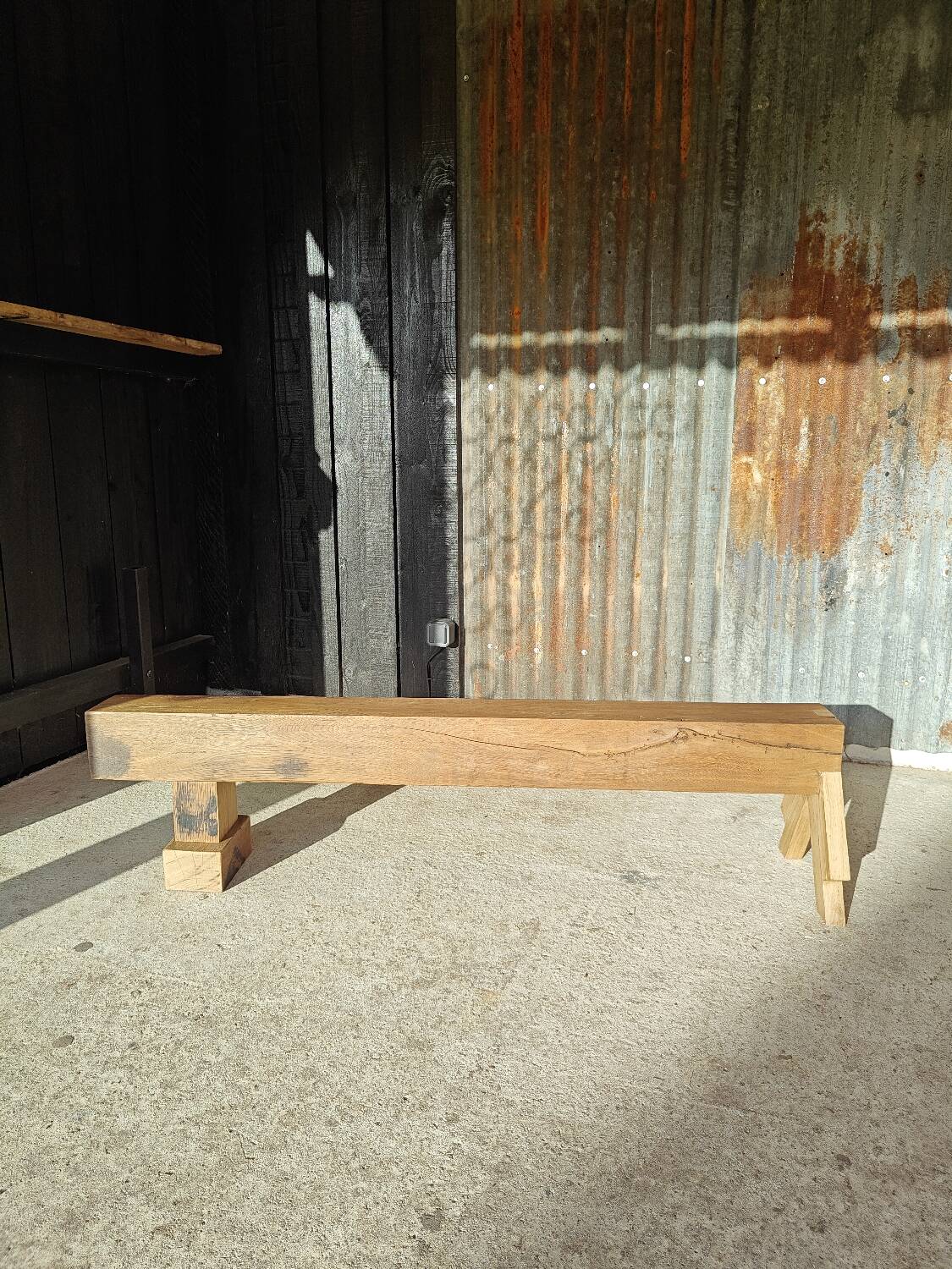 Artisanal oak beam entrance bench