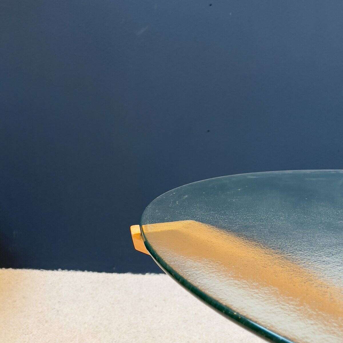Table basse en hêtre et verre de Maison Regain, 1970