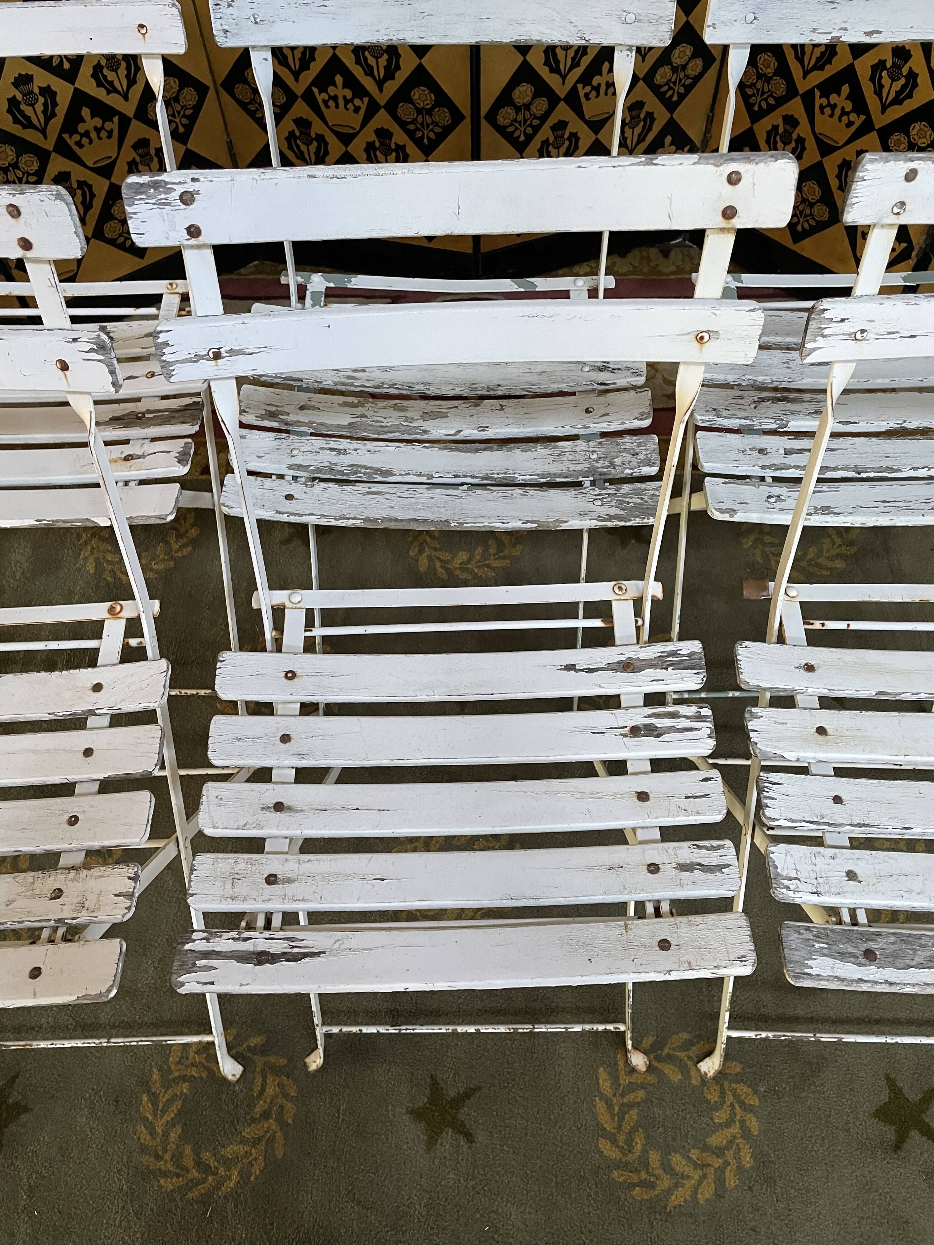 Suite de 6 chaises de jardin pliantes en lattes