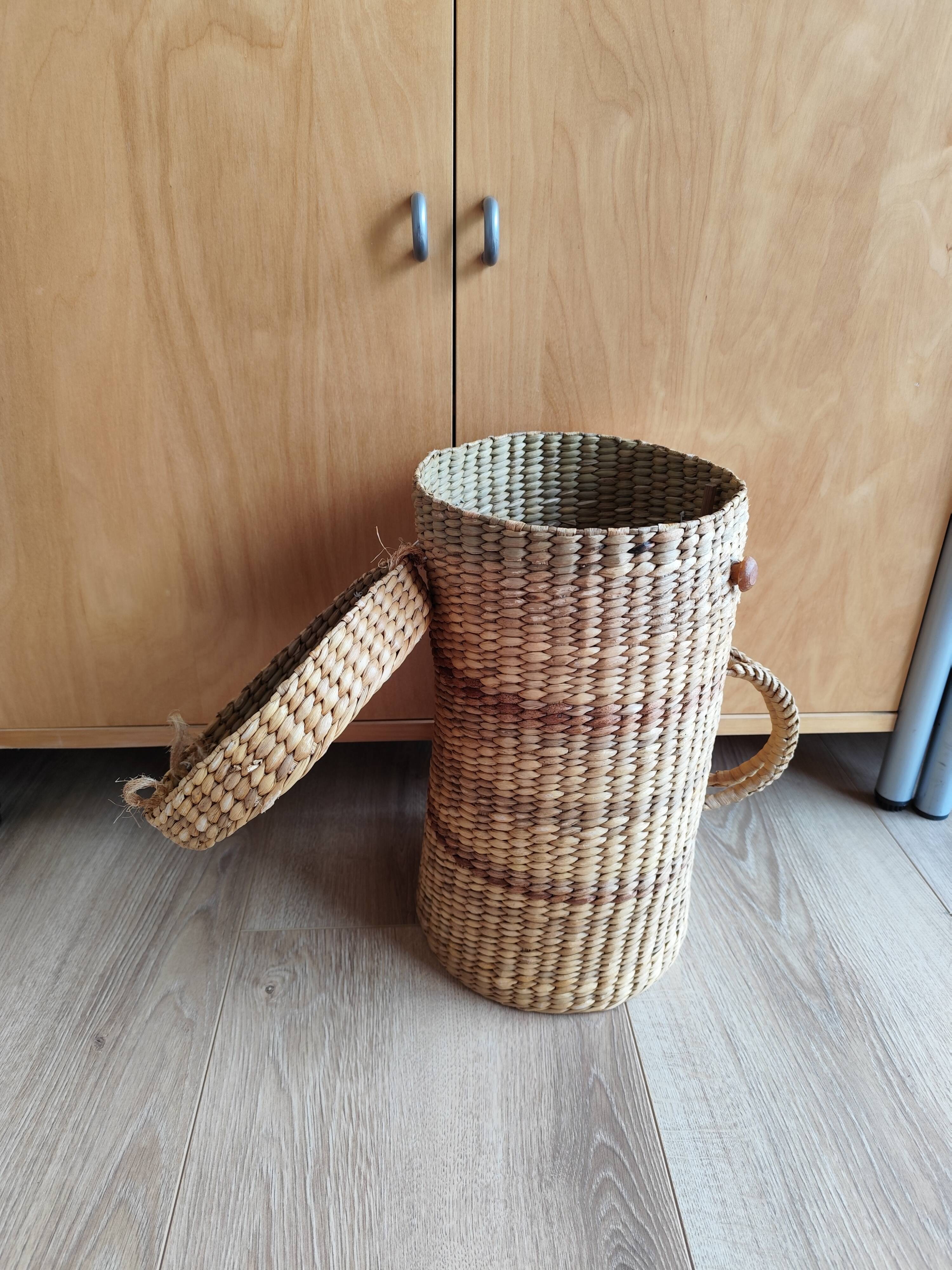 Vintage raffia wicker basket bowling bag