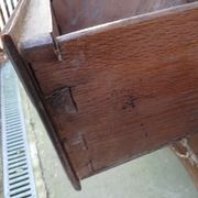 Commode galbée style Louis XVI