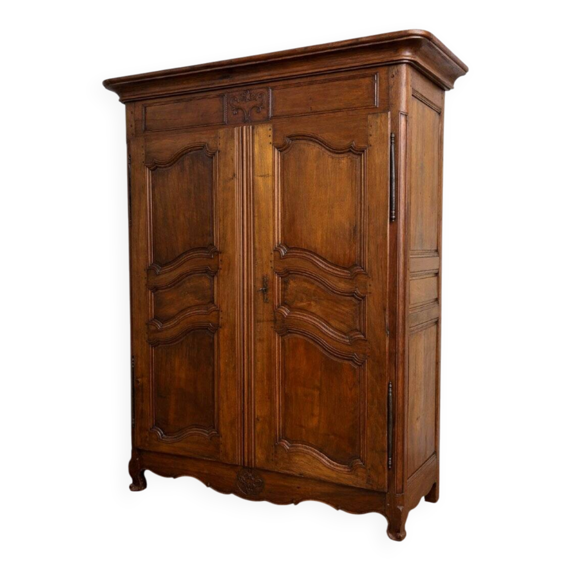 Louis XV period wardrobe, made of solid walnut.