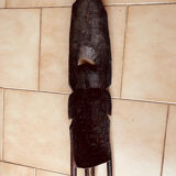 Masque africain en Ébène