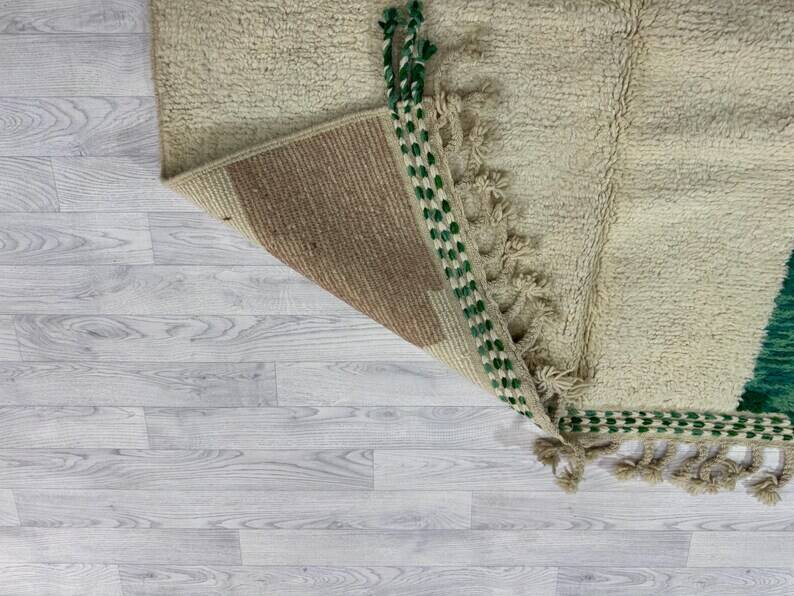 Traditional handmade Azilal rug size 200 x 300 cm
