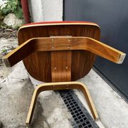 Vintage chair in the style of Eames