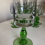 Set de 12 verres gobelets massifs à pied 1960