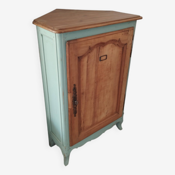 Large corner cabinet