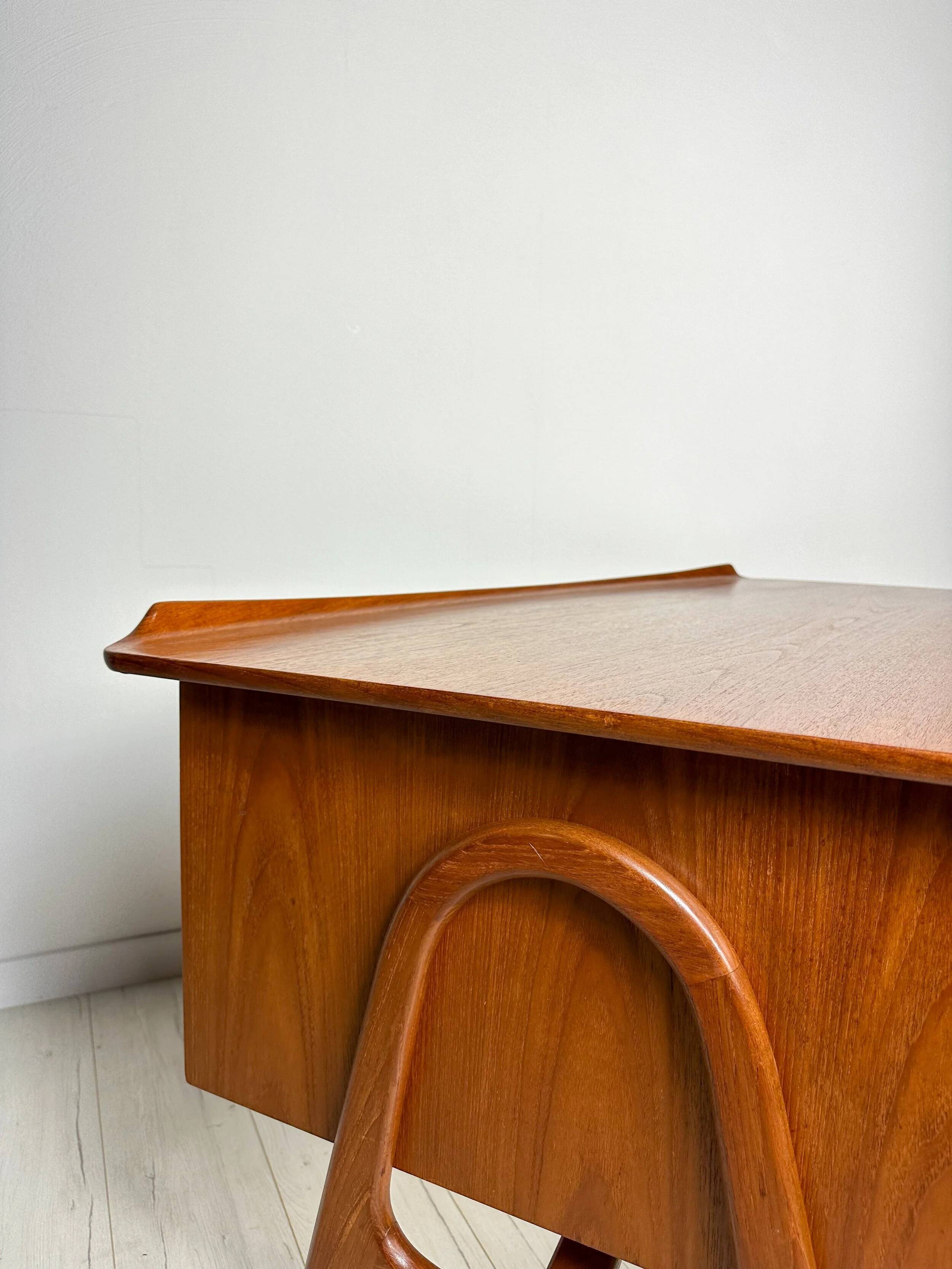 1960s Vintage Curved Teak Writing Desk by Svend Aage Madsen