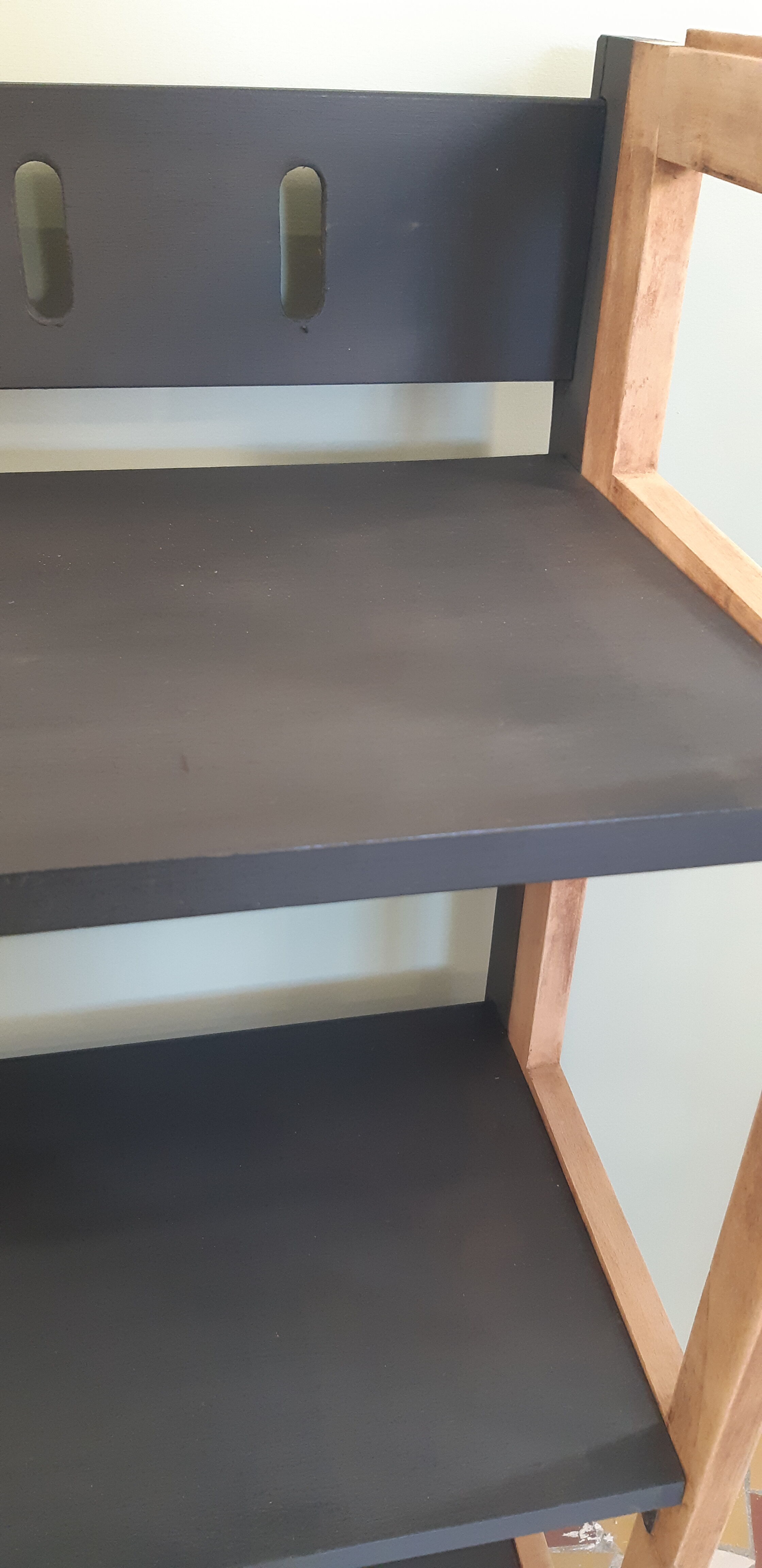 Bookseer folding shelf