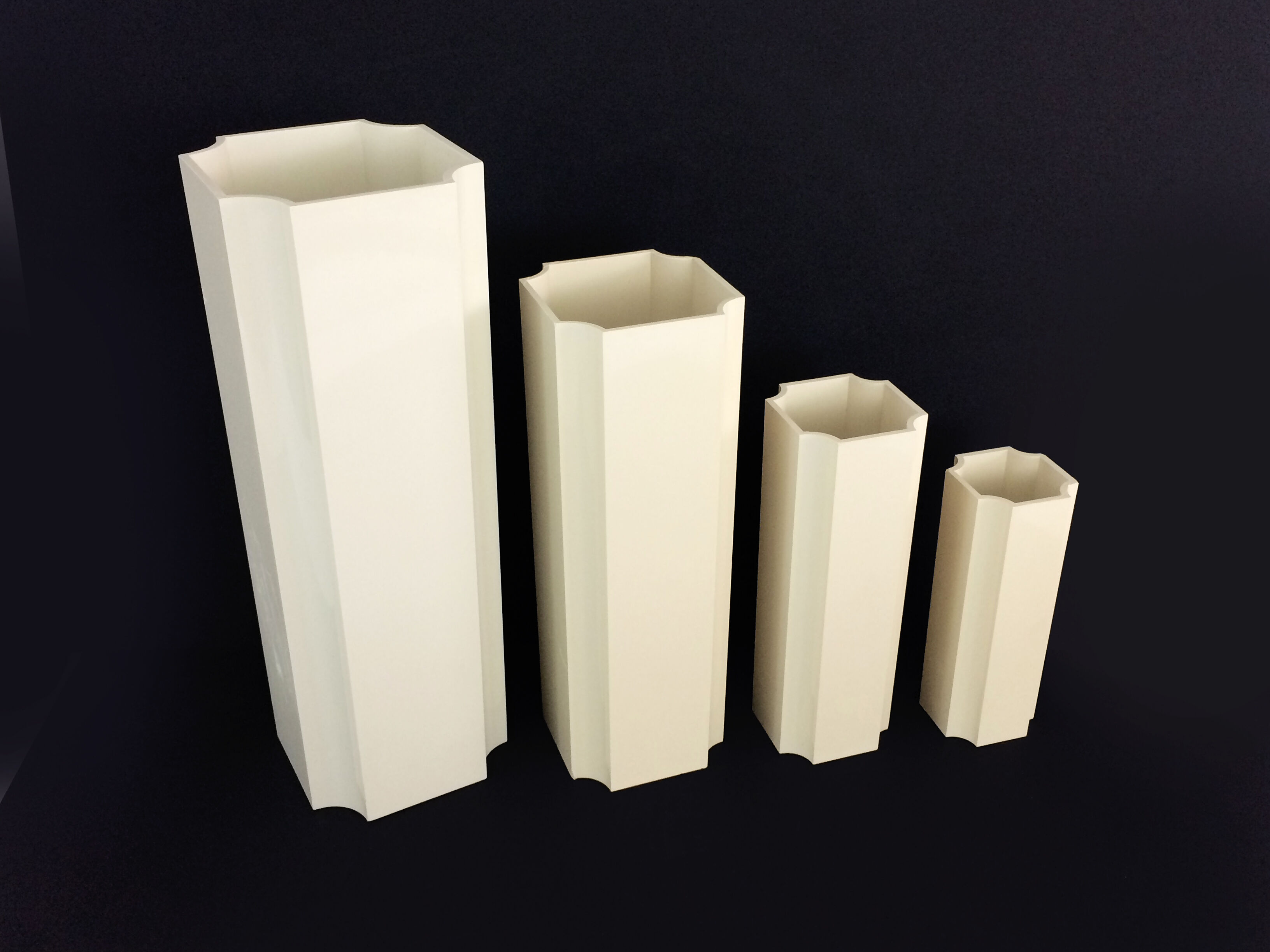 Vintage vases trundle Jacques Bédat in plastic. Year 70